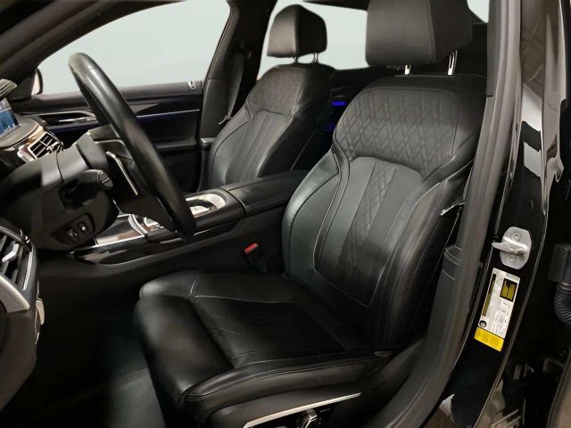 Used 2017 BMW 740i RWD image 62