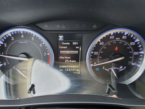 Used 2019 Toyota Highlander XLE image 20