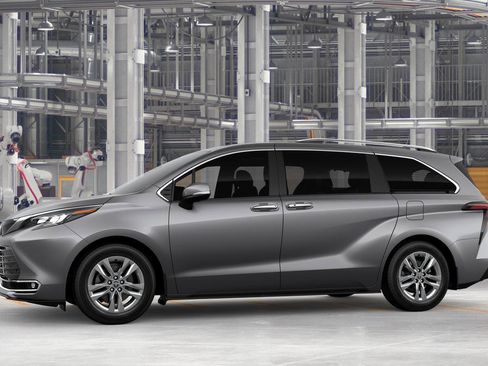 New 2026 Toyota Sienna Limited FWD image 3