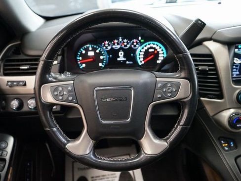 Used 2020 GMC Yukon Denali w/ Denali Ultimate Package AWD/4WD image 34