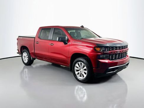 Used 2019 Chevrolet Silverado 1500 Custom w/ Custom Value Package image 2