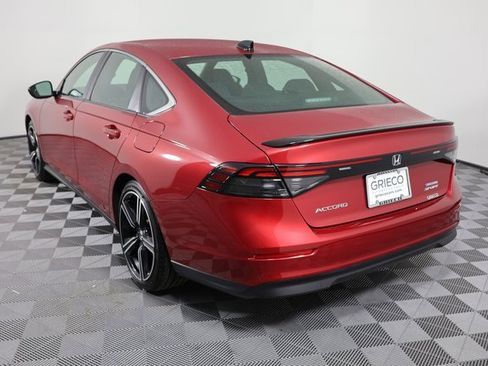 Used 2025 Honda Accord Sport image 6