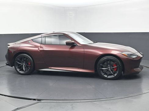 Used 2025 Nissan Z Performance w/ Floor Mat Package RWD image 6
