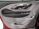 Used 2022 GMC Terrain SLT image 3
