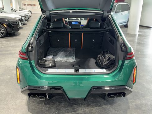 New 2027 BMW M5 Touring AWD/4WD image 9