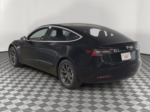 Used 2018 Tesla Model 3 Long Range RWD image 3