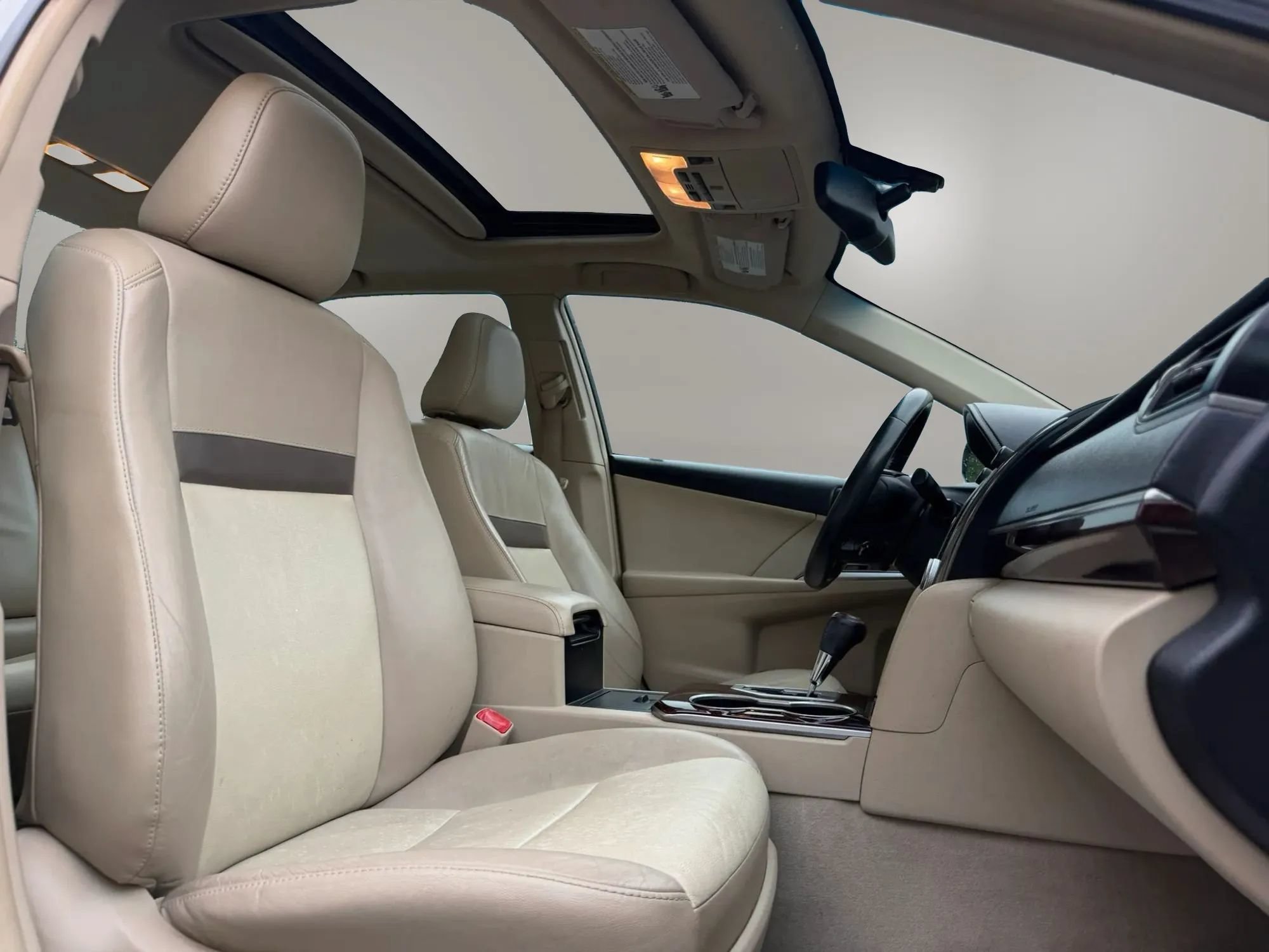 Used 2012 Toyota Camry XLE w/ Leather Pkg FWD image 13