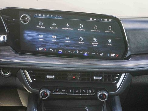 Used 2025 Chevrolet Tahoe Z71 image 13