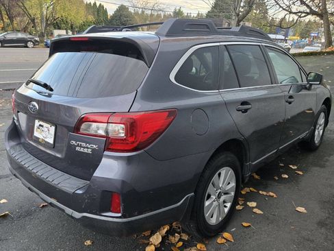 Used 2015 Subaru Outback 2.5i Premium image 4