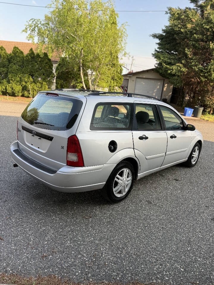 Used 2001 Ford Focus SE FWD image 7