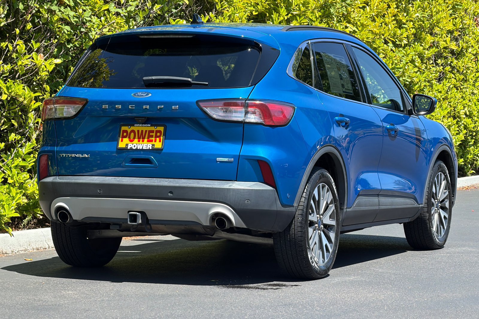 Used 2020 Ford Escape Titanium AWD/4WD image 3