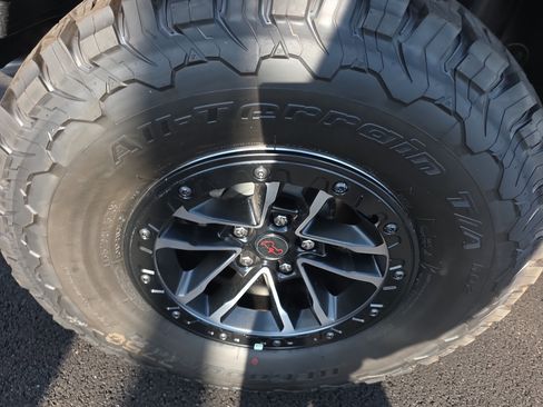 New 2025 Jeep Wrangler Unlimited Rubicon image 31