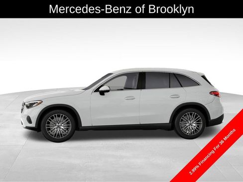 Certified 2025 Mercedes-Benz GLC 300 4MATIC image 35