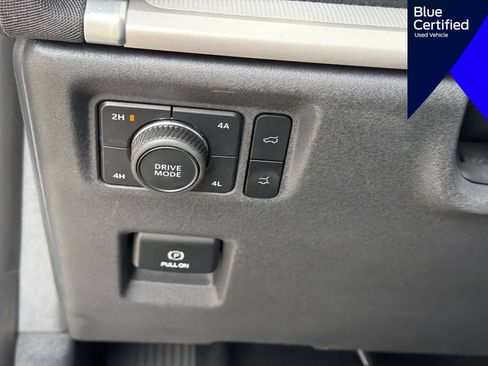 Certified 2025 Ford Expedition Active AWD/4WD image 28