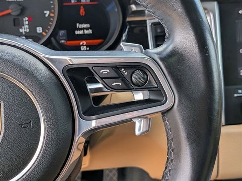 Used 2018 Porsche Macan Sport Edition image 25