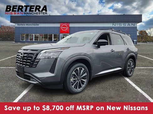 New 2026 Nissan Pathfinder Platinum w/ Accent Package AWD/4WD image 1