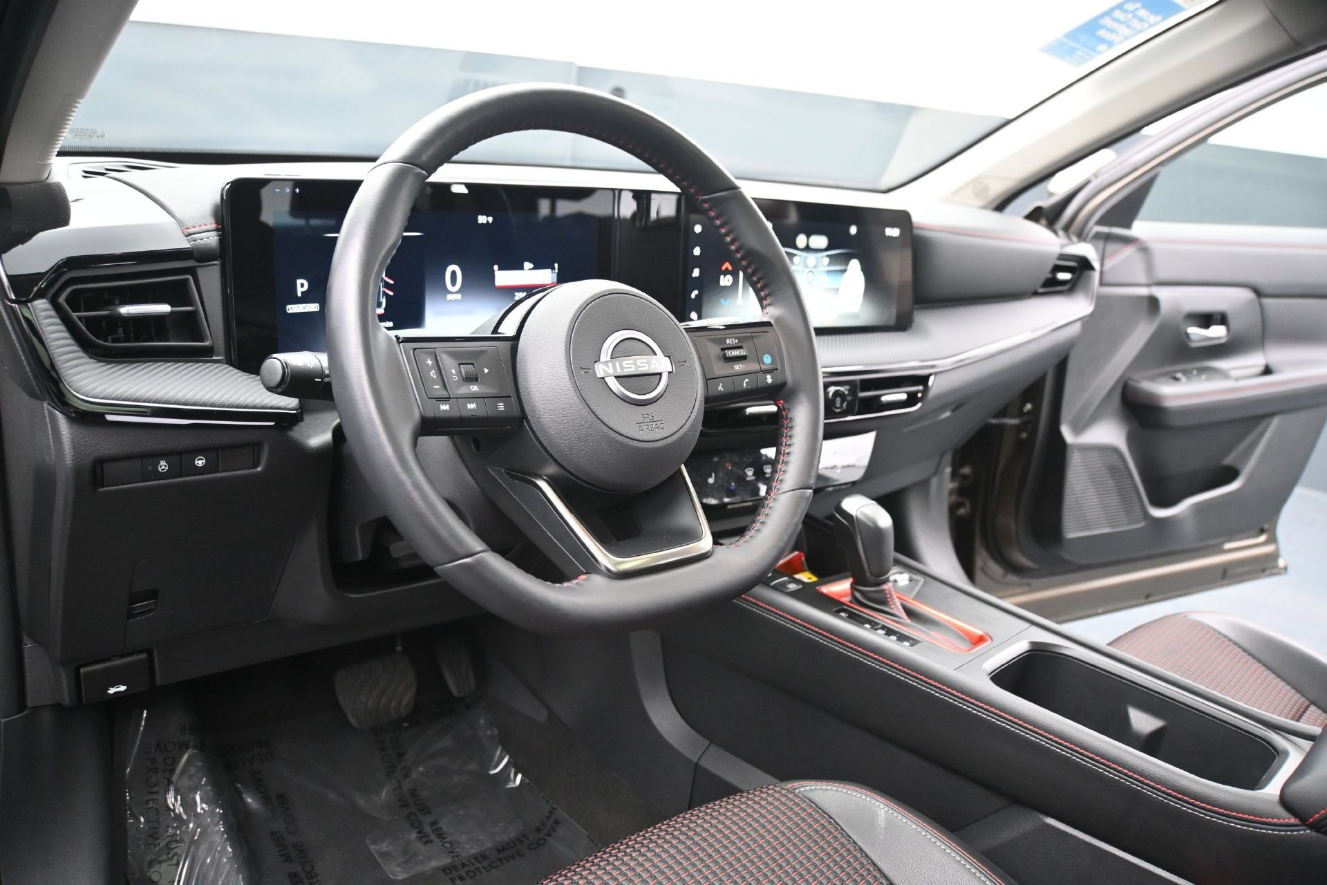 Used 2025 Nissan Kicks SR w/ SR Premium Package AWD/4WD image 20