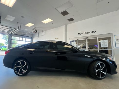 Used 2021 Honda Accord Sport image 5