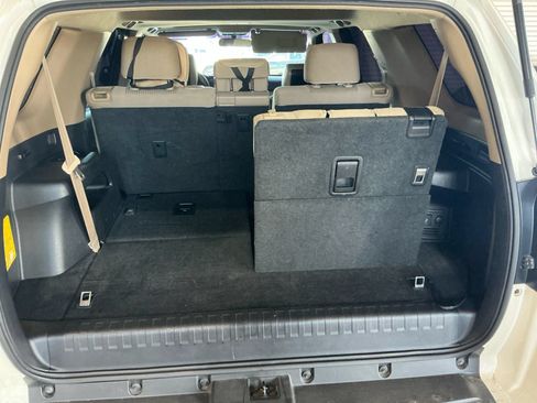Used 2012 Toyota 4Runner SR5 w/ Convenience Pkg RWD image 12