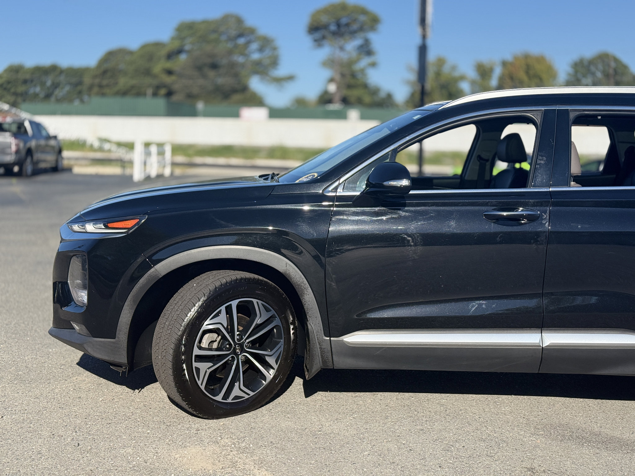 Used 2020 Hyundai Santa Fe SEL w/ Cargo Package FWD image 5