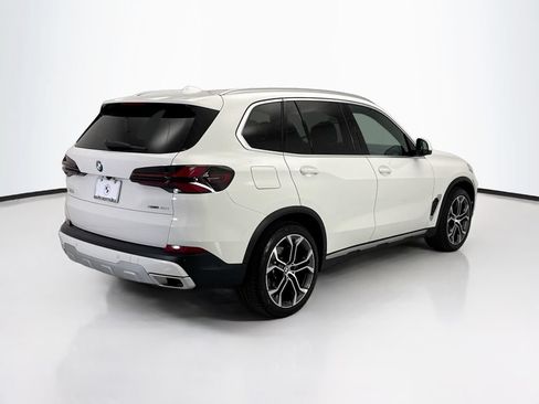 Certified 2026 BMW X5 sDrive40i w/ Climate Comfort Package RWD image 5