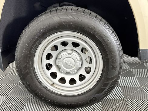 Used 2023 Chevrolet Colorado W/T image 37