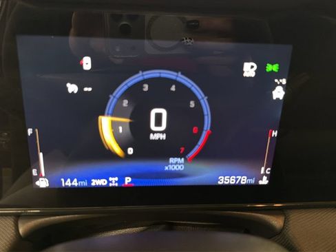 Used 2025 Chevrolet TrailBlazer LT AWD/4WD image 13