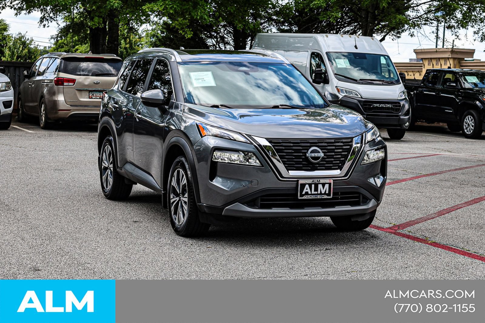 Used 2023 Nissan Rogue SV w/ SV Premium Package FWD image 5