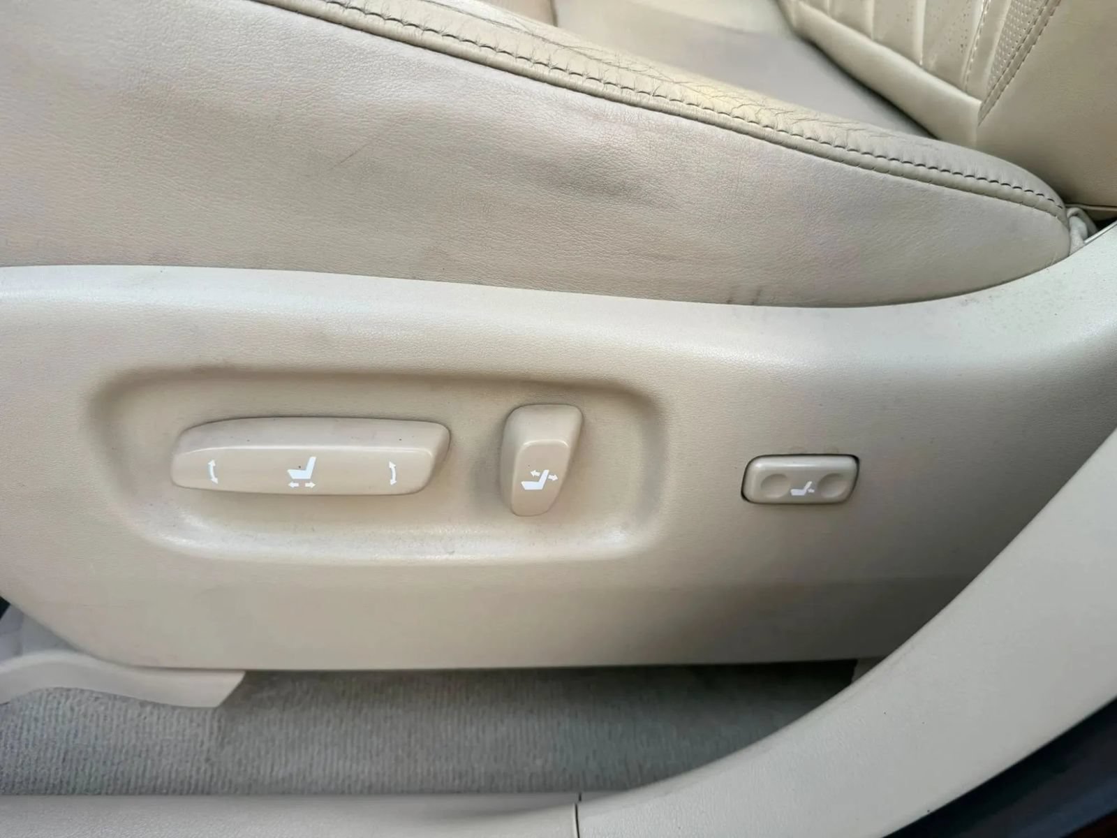 Used 2017 Hyundai Elantra SE FWD image 25