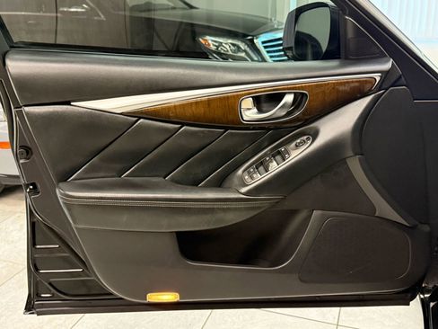 Used 2019 INFINITI Q50 Luxe w/ Essential Package (3.0T Luxe) image 16