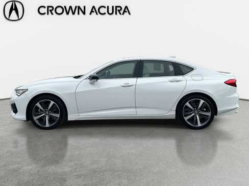 Used 2025 Acura TLX w/ Technology Package image 2