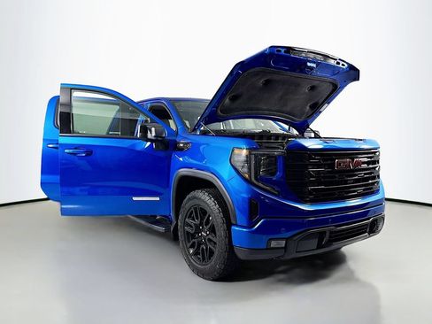 Used 2024 GMC Sierra 1500 Elevation w/ Elevation Premium Package AWD/4WD image 21