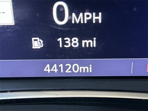 Used 2023 Chevrolet Equinox LT image 41