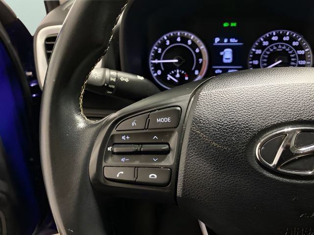 Used 2022 Hyundai Venue Limited FWD image 14