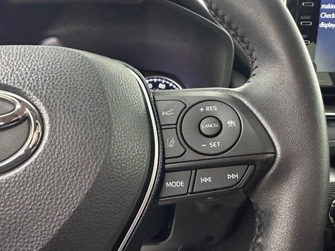 Used 2021 Toyota RAV4 XLE Premium w/ Carpet Mat Package (TMS) FWD image 26