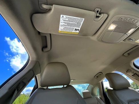 Used 2017 Lincoln MKZ Premiere image 17