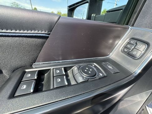 Used 2026 Ford F250 Platinum AWD/4WD image 13