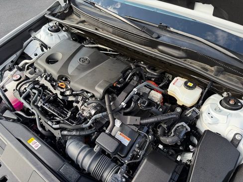 Used 2023 Toyota Camry XLE image 41