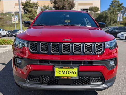 New 2026 Jeep Compass Latitude image 10