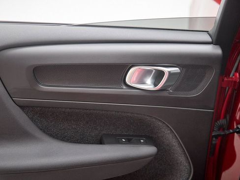 Certified 2023 Volvo C40 P8 Recharge Ultimate AWD/4WD image 19
