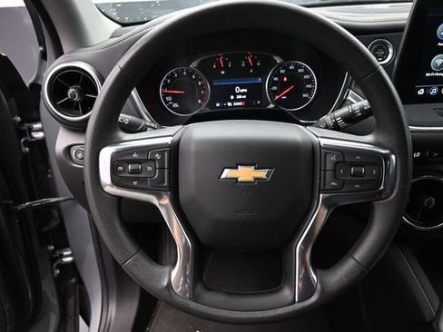 Used 2025 Chevrolet Blazer LT AWD/4WD image 22