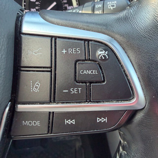 Used 2021 Toyota Highlander Limited AWD/4WD image 24