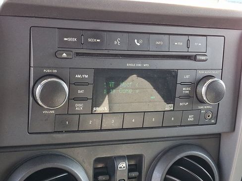 Used 2009 Jeep Wrangler X image 15