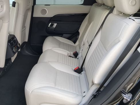 Certified 2025 Land Rover Discovery S AWD/4WD image 21