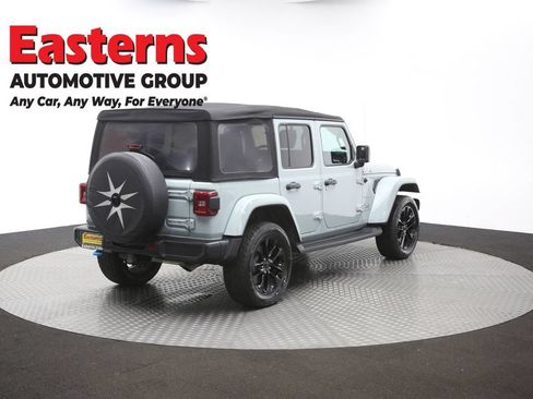 Used 2023 Jeep Wrangler Unlimited Sahara w/ Cold Weather Group AWD/4WD image 40