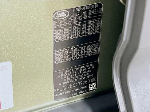 Used 2024 Land Rover Defender 110 S image 34