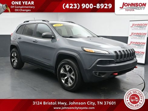 Used 2014 Jeep Cherokee Trailhawk w/ Comfort/Convenience Group image 1