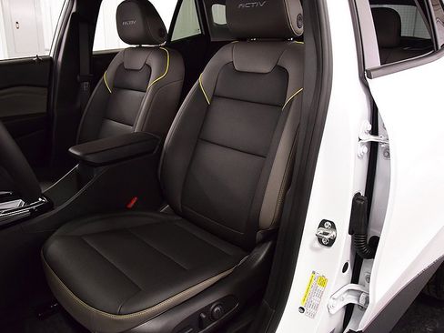 New 2025 Chevrolet Trax ACTIV image 26