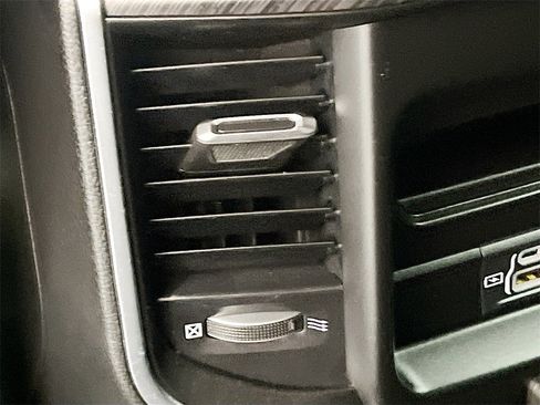 Used 2023 RAM 1500 Laramie image 26