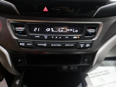 Used 2021 Honda Pilot Black Edition image 29